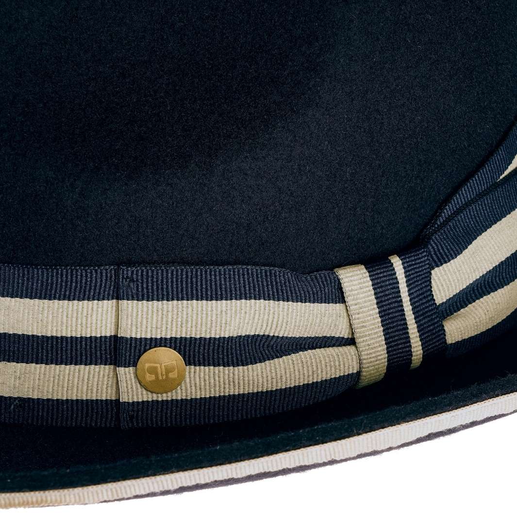 Cappello Trilby Jazz color Blu Navy, in feltro di lana merinos da uomo, foto con vista dettaglio ravvicinato - Primario Nesti