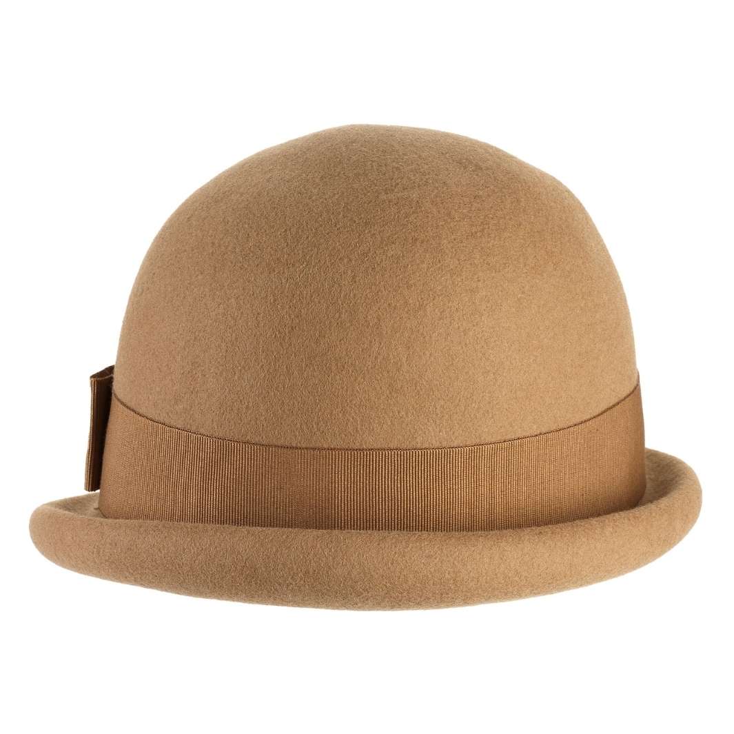 Cloche hat