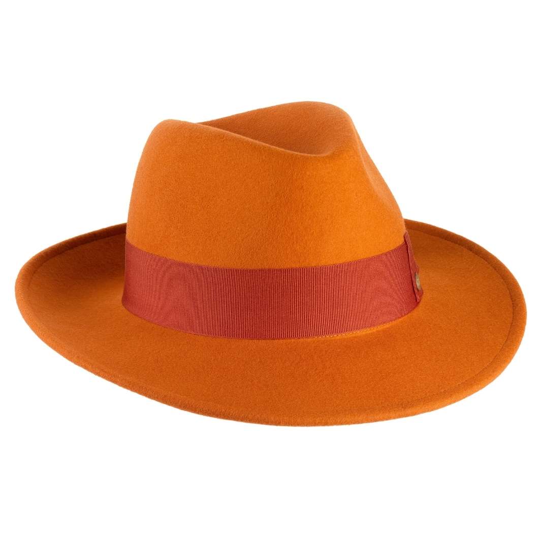 Cappello Fedora Coccos color Terracotta, in feltro di lana merinos da uomo, foto con orientamento laterale - Primario Nesti