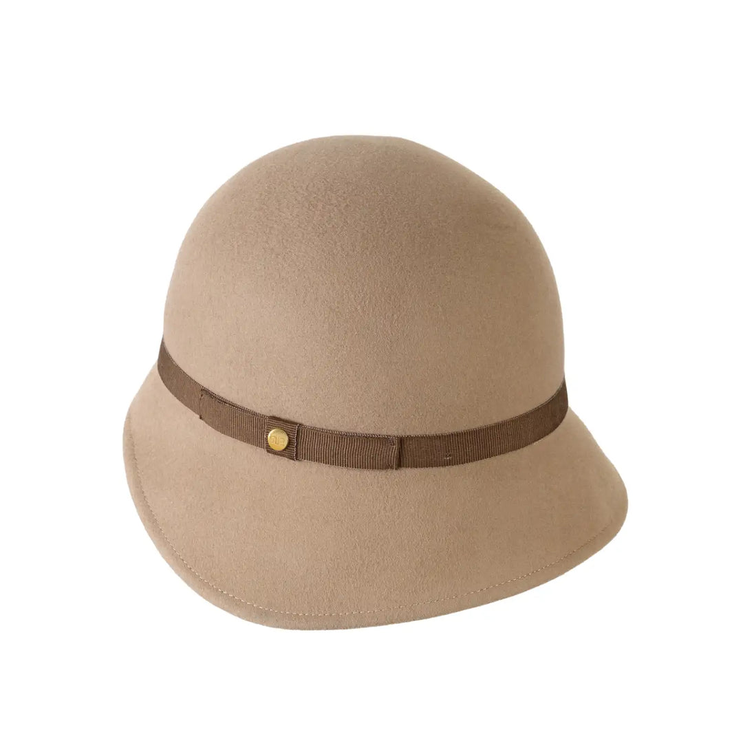 cappello a cloche signorile a tesa media in lana merinos da donna color beige intenso foto con vista inclinata sinistra primario nesti