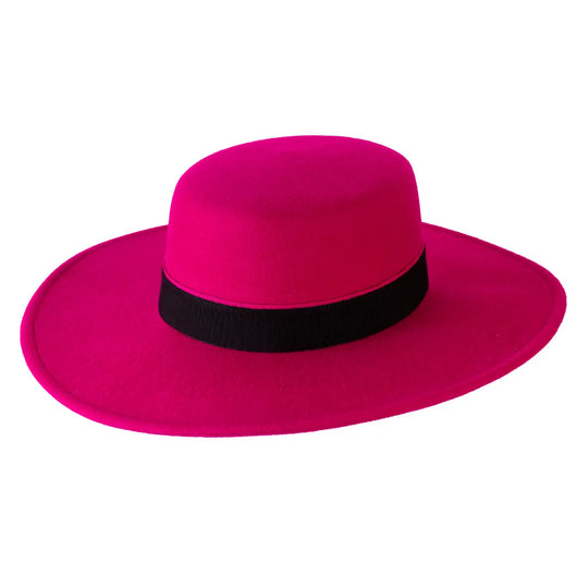 cappello canotto a tesa larga piatta in lana merinos da donna color fucsia vivace foto con vista inclinata destra 1 primario nesti