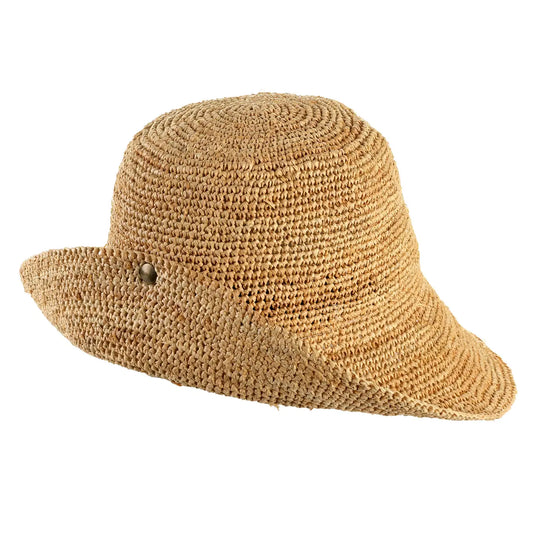 cappello da mare a cloche uncinetto da donna foto con vista inclinata sinistra con bottone chiuso color paglia primario nesti