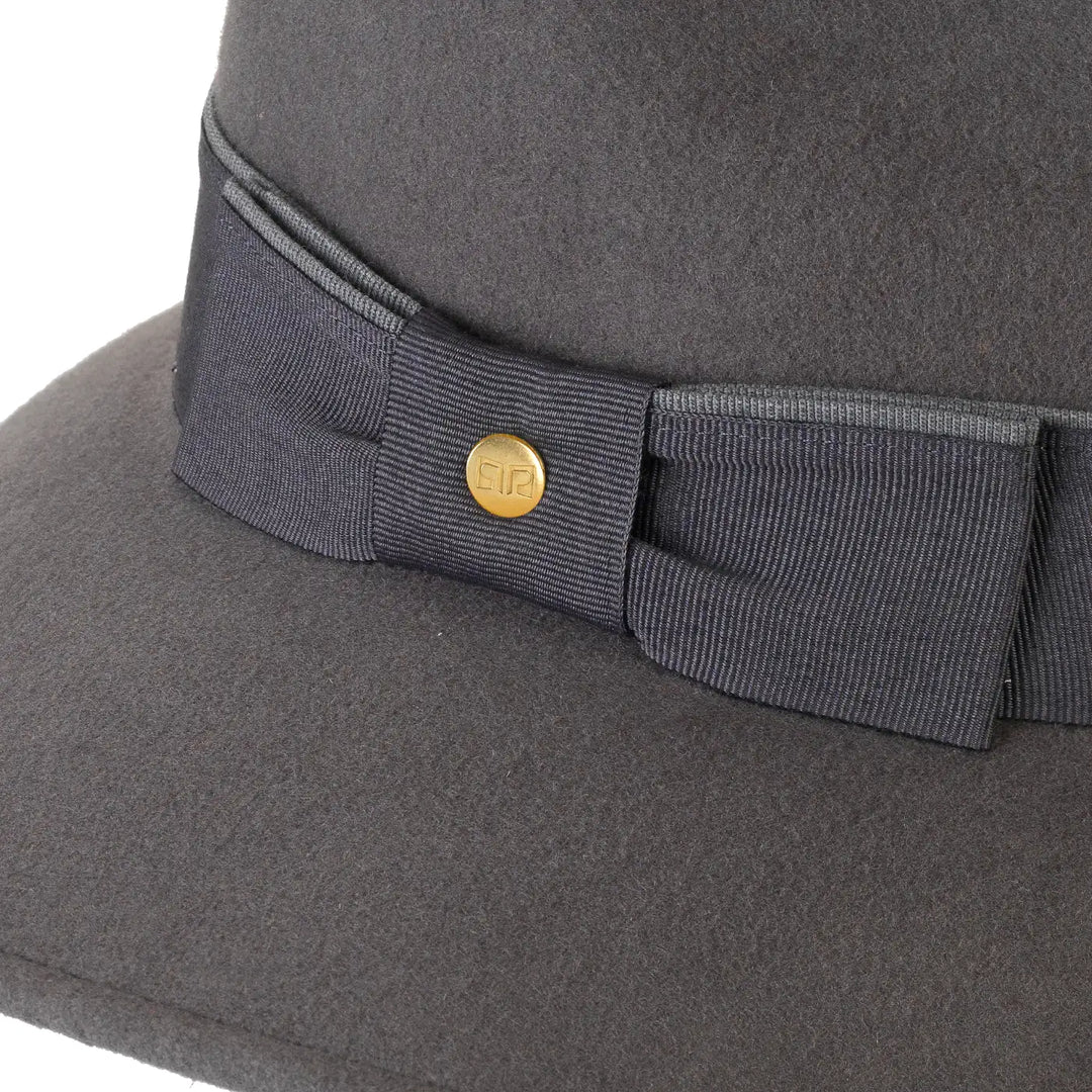 cappello signorile a tesa larga in lana merinos con fiocco da donna color grigio cenere foto con vista dettaglio ravvicinato 1 primario nesti