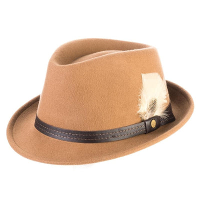 Cappello Trilby Classico color Cammello, in feltro di lana merinos da uomo, foto con vista inclinata - Primario Nesti