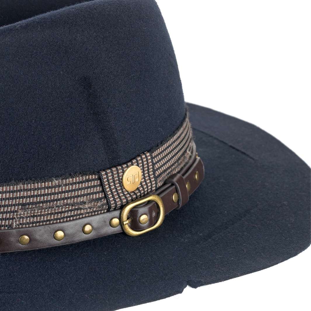 Cappello Country Deluxe color Blu, in feltro antipioggia da uomo, foto con vista dettaglio ravvicinato - Primario Nesti